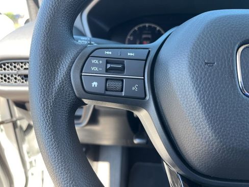 Certified 2026 Honda HR-V LX image 20