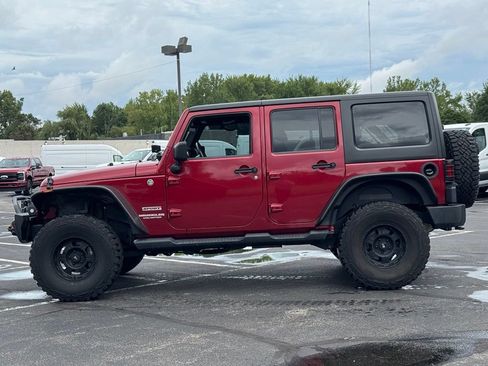 Used 2012 Jeep Wrangler Unlimited Sport AWD/4WD image 5