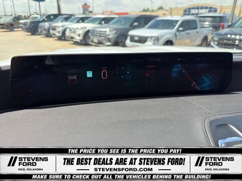 Used 2025 Ford Expedition Max Platinum AWD/4WD image 24