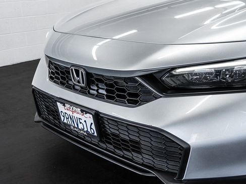 Used 2025 Honda Civic Sport image 10