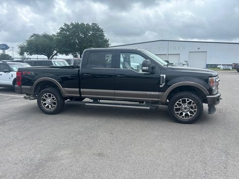 Used 2022 Ford F250 King Ranch AWD/4WD image 4