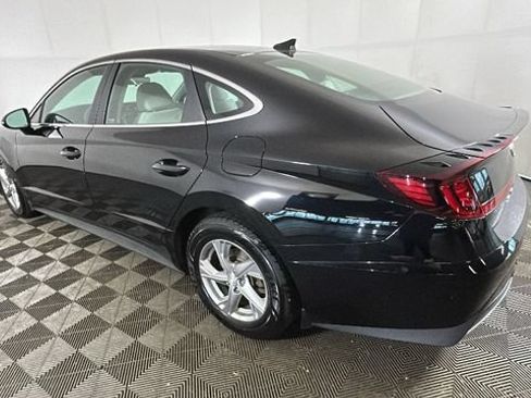 Used 2023 Hyundai Sonata SE FWD image 4