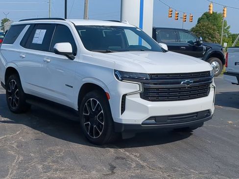 Used 2022 Chevrolet Tahoe RST w/ Sport Performance Package AWD/4WD image 2