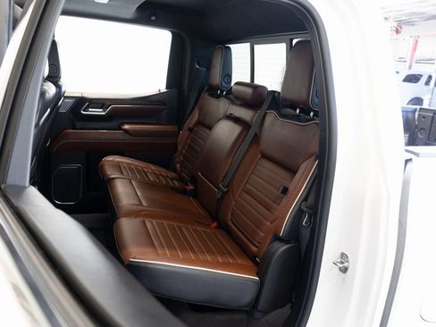 Used 2023 GMC Sierra 1500 Denali Ultimate image 25