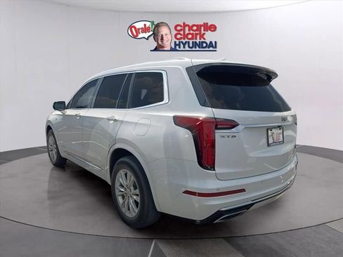 Used 2023 Cadillac XT6 Luxury w/ LPO, Floor Liner Package image 4