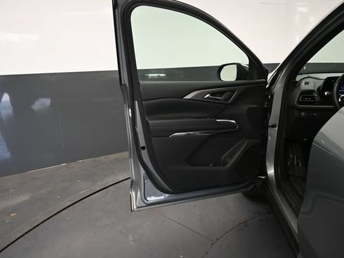 Used 2024 Chevrolet Traverse LT AWD/4WD image 26