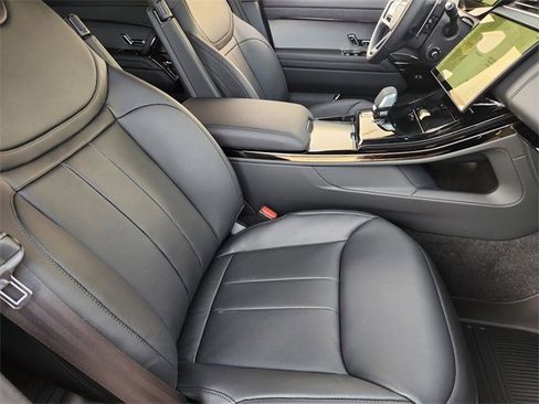 New 2026 Land Rover Range Rover Sport Dynamic SE image 10