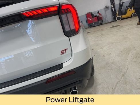 New 2026 Ford Explorer ST w/ Sun And Sound Package image 11