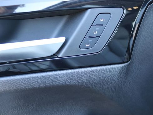 Used 2025 Mitsubishi Outlander SEL image 27