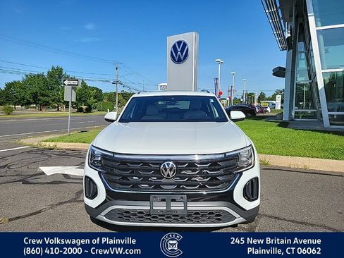 Used 2024 Volkswagen Atlas Cross Sport SE w/ Panoramic Sunroof Package AWD/4WD image 2