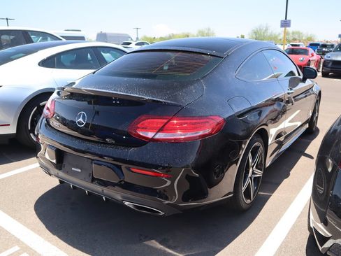 Used 2018 Mercedes-Benz C 300 Coupe image 4