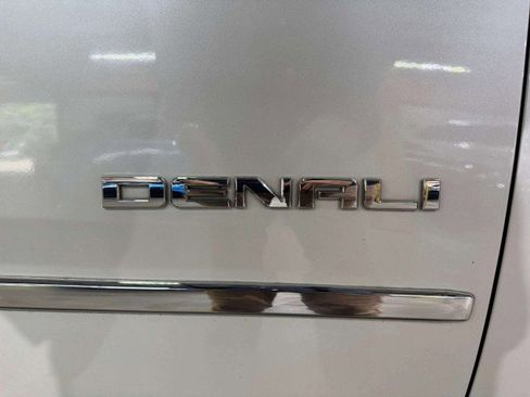 Used 2016 GMC Yukon Denali w/ Open Road Package image 15