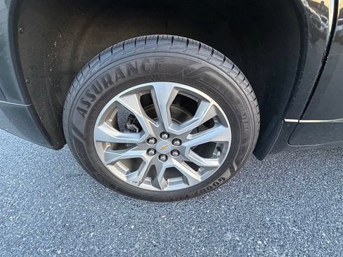 Used 2020 Chevrolet Traverse Premier w/ LPO, Floor Liner Package AWD/4WD image 19