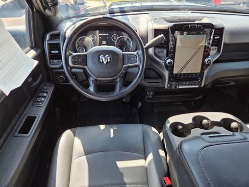 Used 2024 RAM 3500 Tradesman w/ Chrome Appearance Group image 19