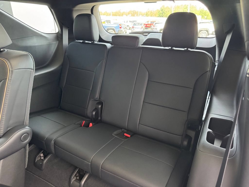 New 2026 Chevrolet Traverse High Country w/ LPO, Floor Liner Package FWD image 26