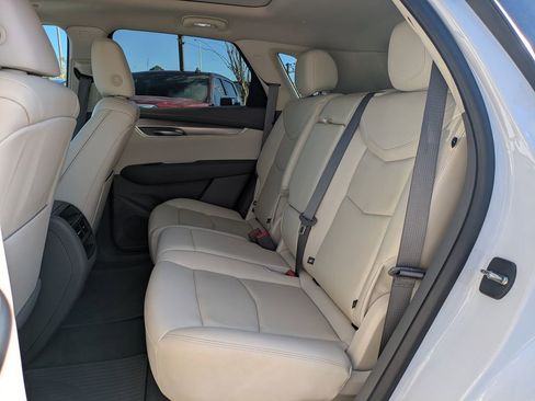 Used 2022 Cadillac XT5 Premium Luxury image 15