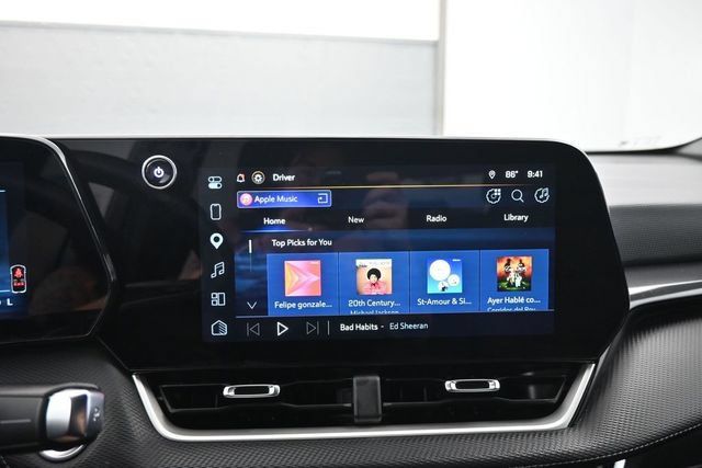 Used 2025 Chevrolet Equinox LT AWD/4WD image 17