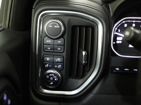 Used 2021 GMC Sierra 1500 Denali w/ Denali Ultimate Package image 8