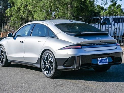 Used 2024 Hyundai Ioniq 6 Limited image 8