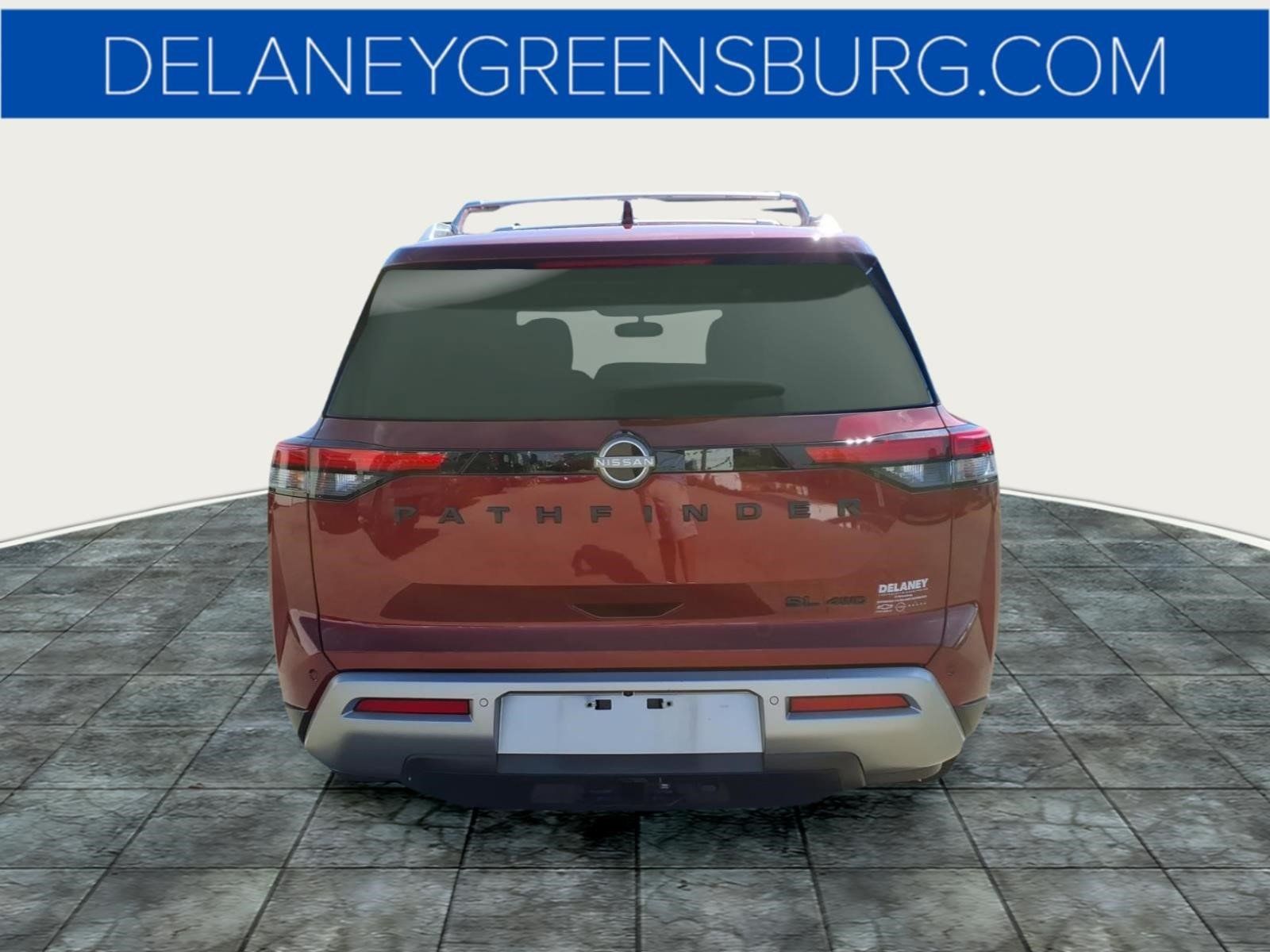 Used 2022 Nissan Pathfinder SL w/ SL Black Package AWD/4WD image 4
