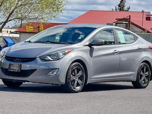 Used 2013 Hyundai Elantra GLS w/ Preferred Pkg FWD image 9