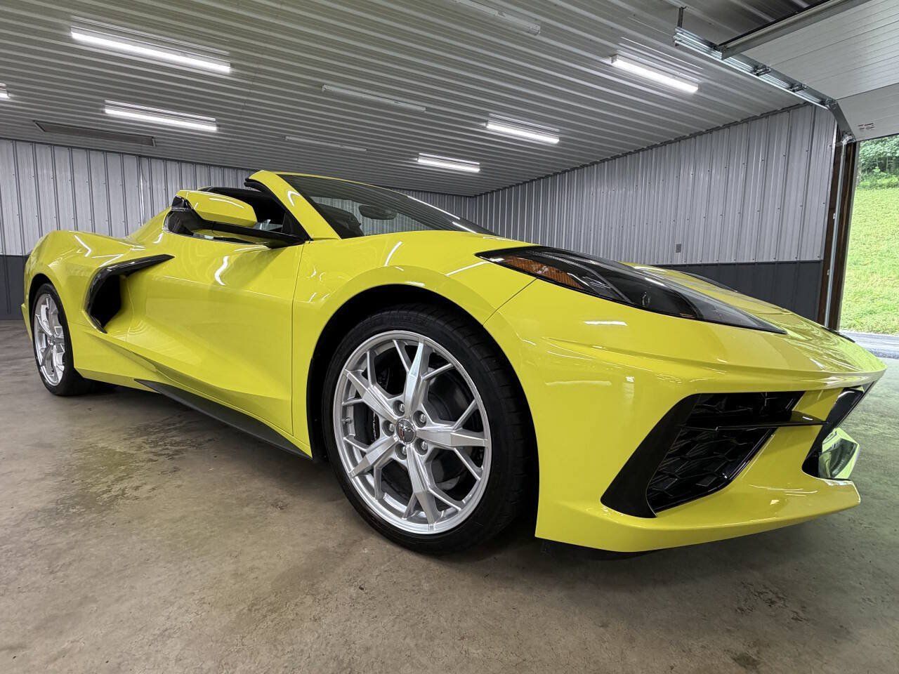Used 2023 Chevrolet Corvette Stingray Premium Cpe w/ 3LT RWD image 12