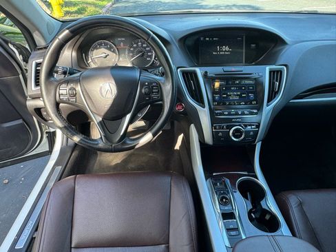 Used 2017 Acura TLX V6 w/ Technology Package image 10