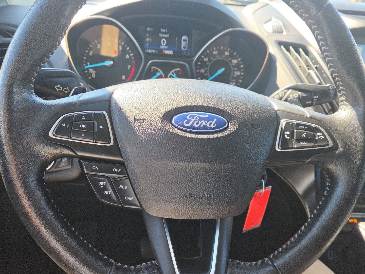 Used 2018 Ford Escape SE w/ SE Sport Appearance Package AWD/4WD image 22
