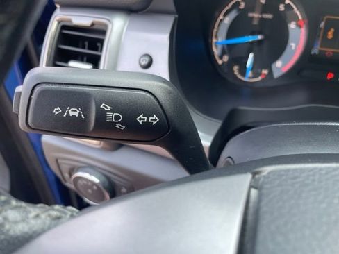 Used 2019 Ford Ranger XLT w/ Equipment Group 302A Luxury AWD/4WD image 13
