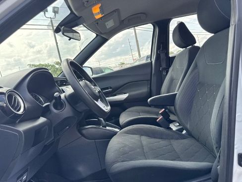 Used 2020 Nissan Kicks SV FWD image 20