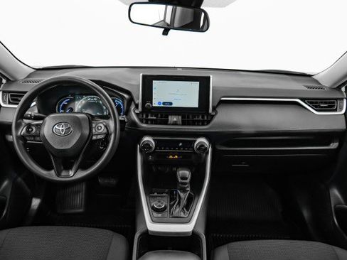 Used 2024 Toyota RAV4 LE image 12