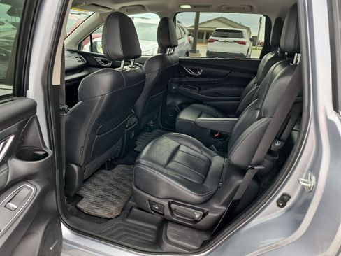 Used 2023 Subaru Ascent Limited w/ Technology Package AWD/4WD image 13