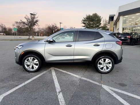 Used 2024 Buick Encore GX Preferred w/ Comfort Package image 2