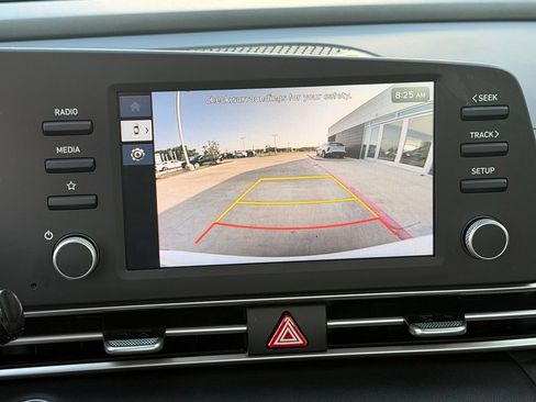 Used 2026 Hyundai Elantra Hybrid FWD image 34