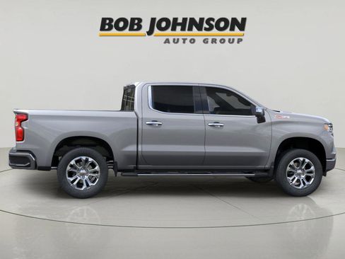 New 2026 Chevrolet Silverado 1500 LTZ w/ LTZ Premium Package AWD/4WD image 3