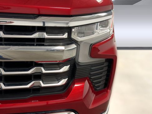 Used 2024 Chevrolet Silverado 1500 LTZ AWD/4WD image 11
