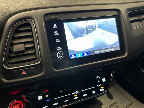 Used 2021 Honda HR-V EX image 12