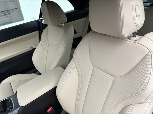 New 2026 BMW 440i xDrive Convertible w/ Premium Package image 10