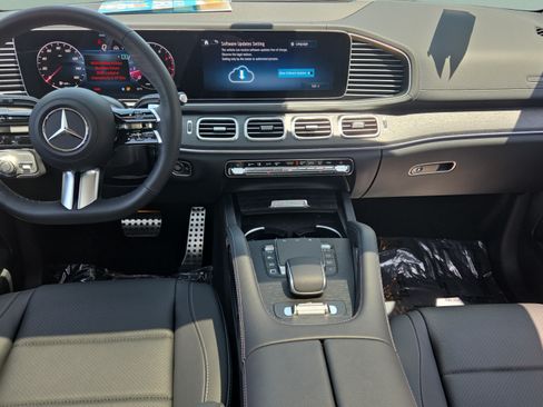 Certified 2026 Mercedes-Benz GLS 450 4MATIC image 13