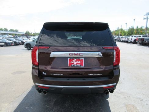 Certified 2022 GMC Yukon XL Denali w/ Denali Ultimate Package AWD/4WD image 7