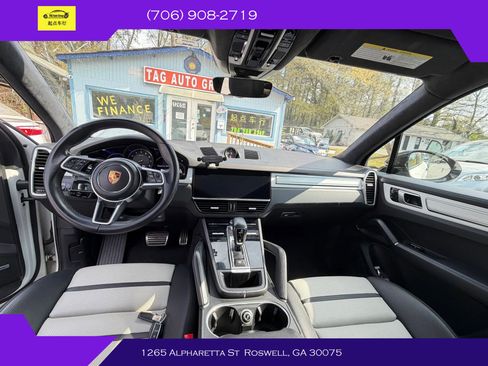 Used 2021 Porsche Cayenne GTS image 12