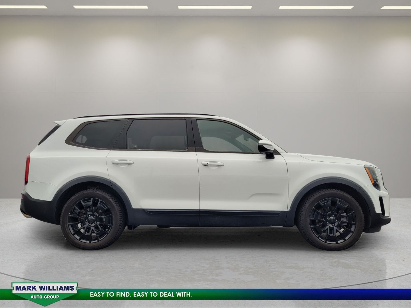 Used 2021 Kia Telluride SX w/ SX Prestige Package AWD/4WD image 2