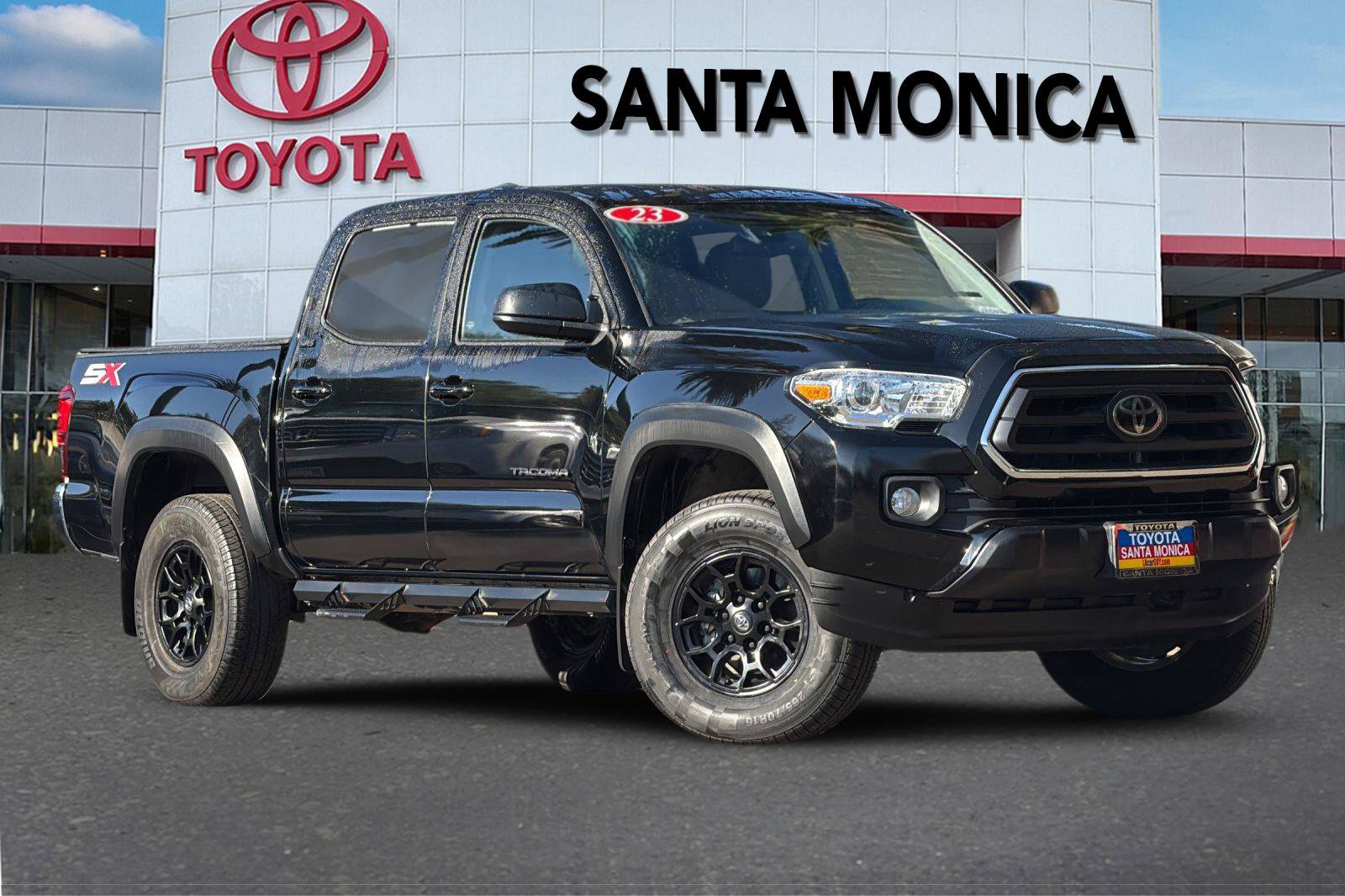 Used 2023 Toyota Tacoma SR5 RWD image 2