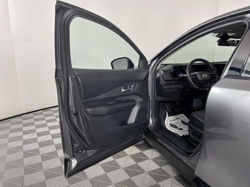 Used 2023 Nissan Ariya FWD image 14