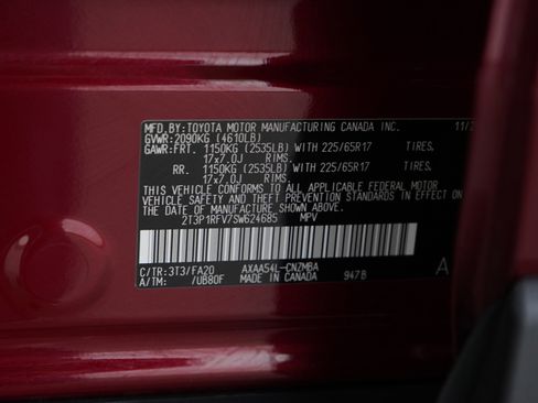 Used 2025 Toyota RAV4 XLE w/ Convenience Package image 29