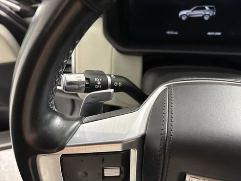 Used 2022 Land Rover Discovery HSE R-Dynamic image 8