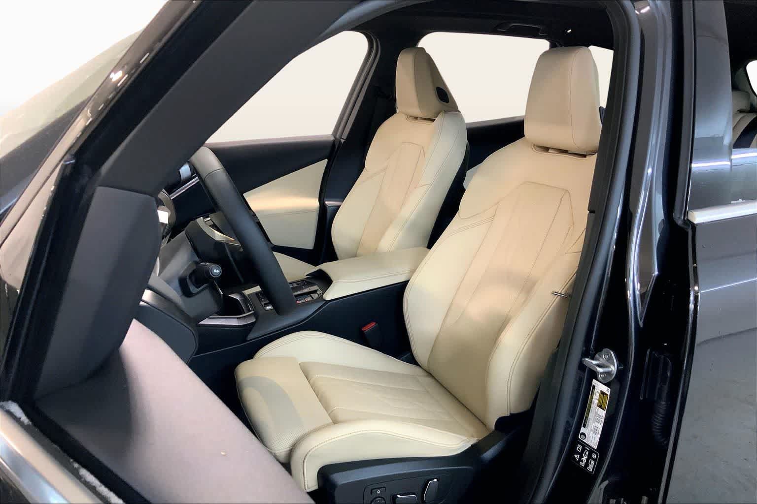 New 2026 BMW X3 xDrive30i w/ Convenience Package AWD/4WD image 9