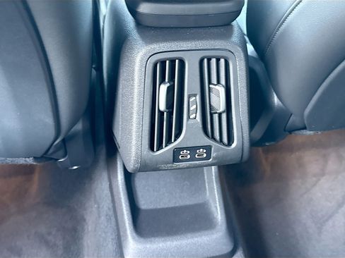 Used 2025 BMW X1 xDrive28i w/ Convenience Package AWD/4WD image 19