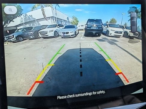 Used 2023 Ford Expedition XLT image 11