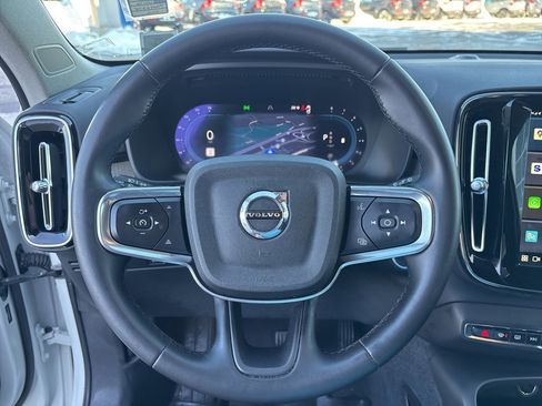 Used 2023 Volvo XC40 B5 Core w/ Protection Package Premier image 19